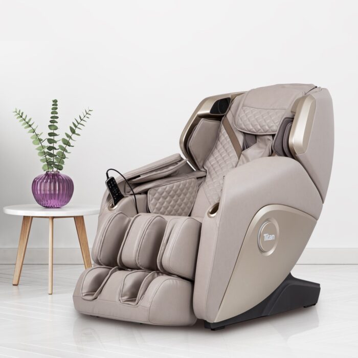 Titan Elite 3D Massage Chair in Black